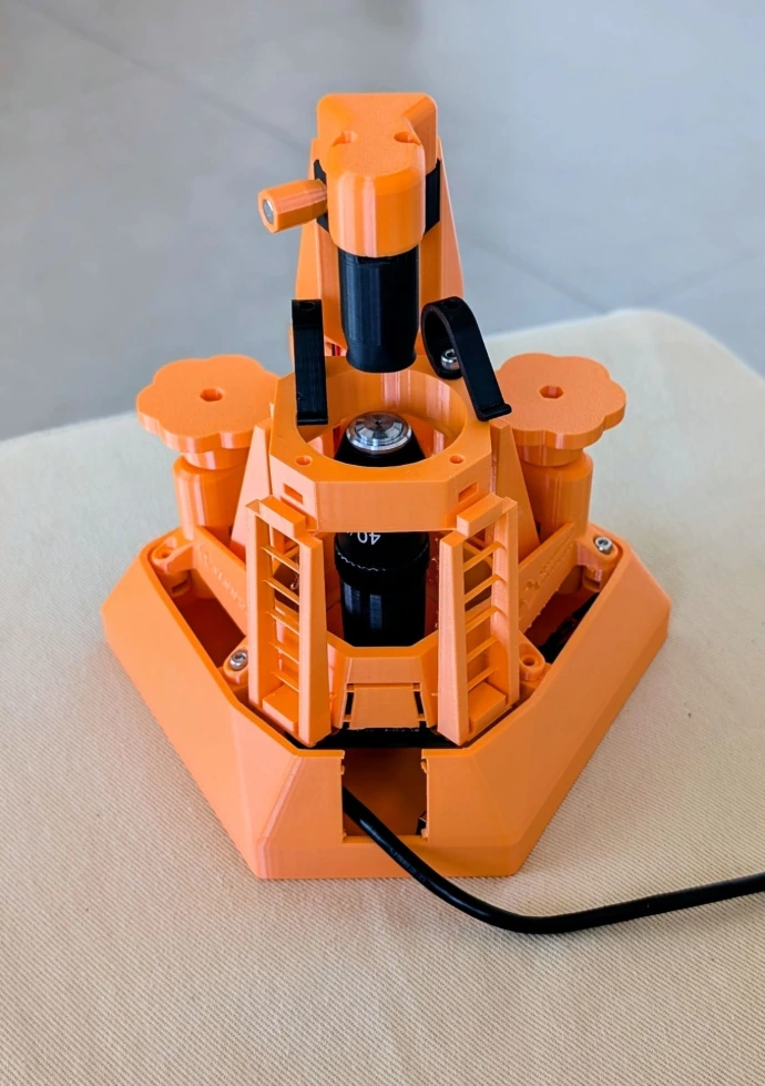 Assembled manual version of OpenFlexure microscope